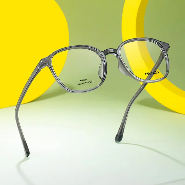 MUZU TR90
