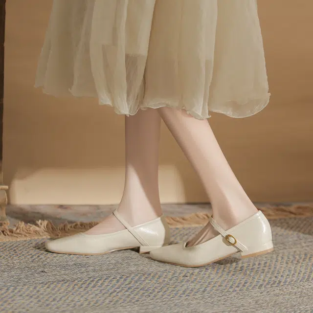 KATHRYN WILSON 2cm