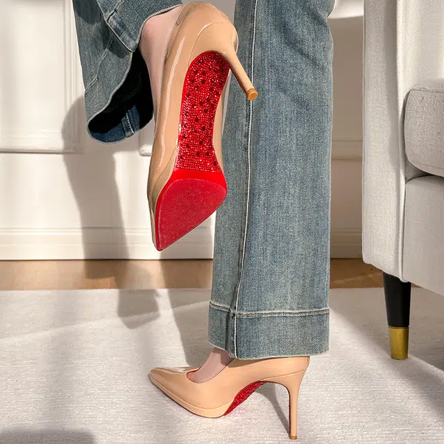 KATHRYN WILSON 9cm