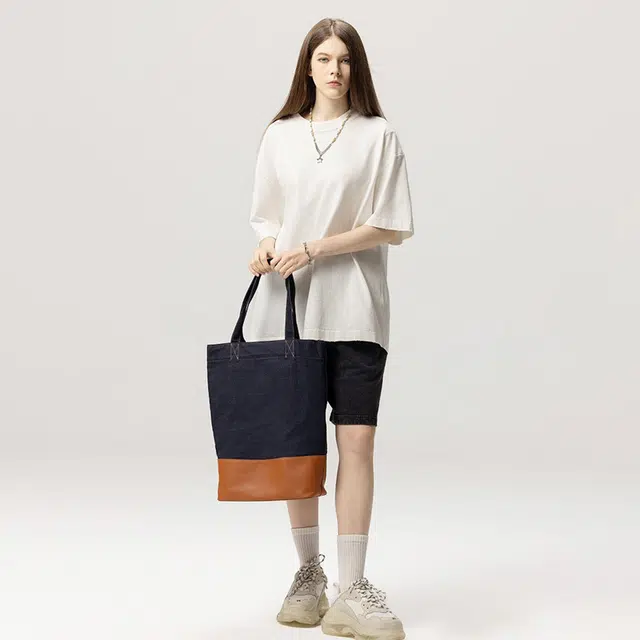 DEBRAND T
