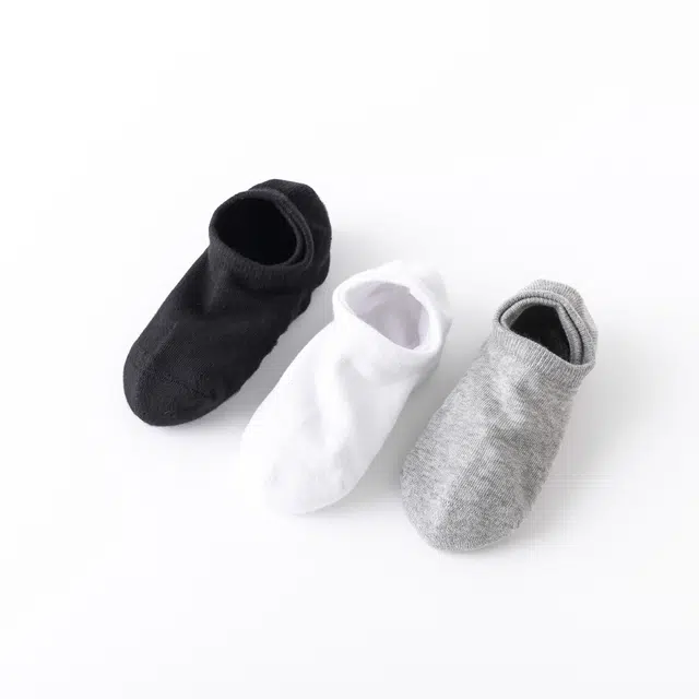 英莱仕 纯色简约休闲百搭不勒脚不闷脚舒适透气运动无痕隐形吸汗轻便耐磨防臭高弹短袜 男款