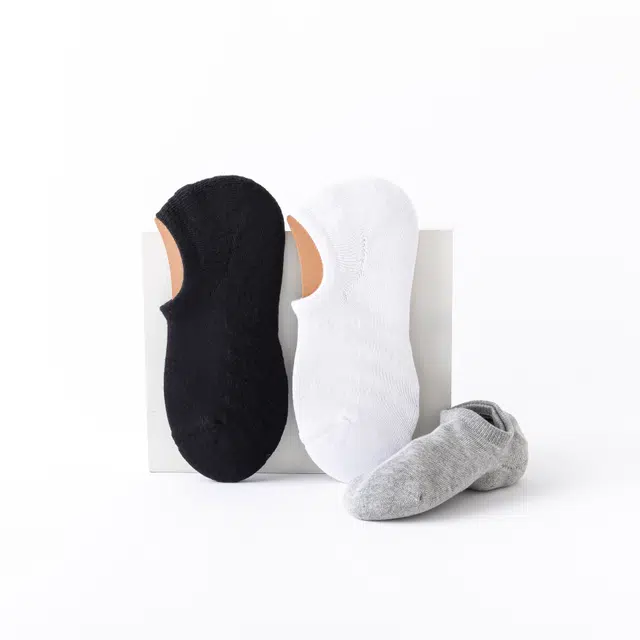 英莱仕 纯色简约休闲百搭不勒脚不闷脚舒适透气运动无痕隐形吸汗轻便耐磨防臭高弹短袜 男款