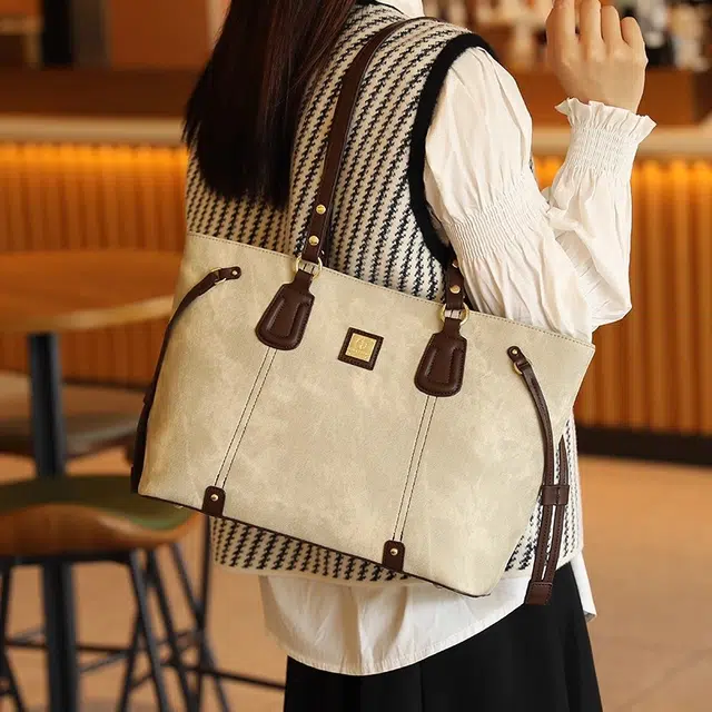 SMILE FOCUS Tote