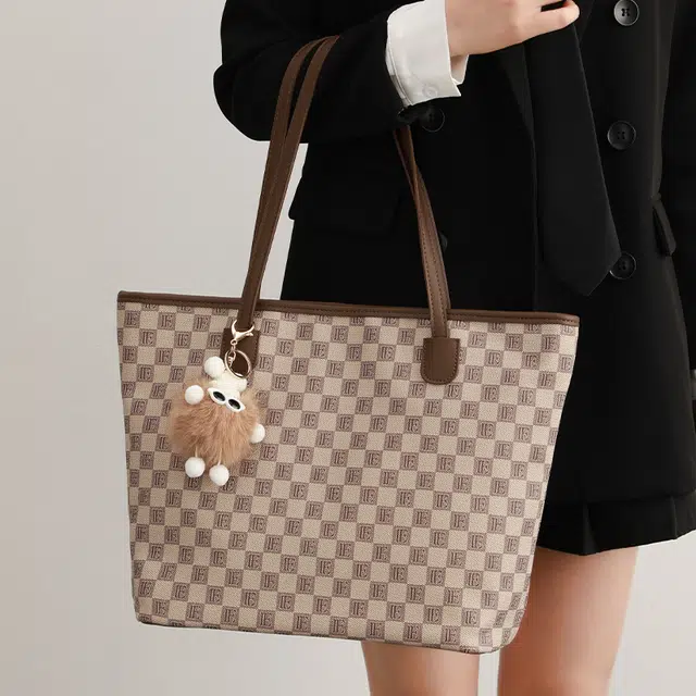 SMILE FOCUS PU Tote