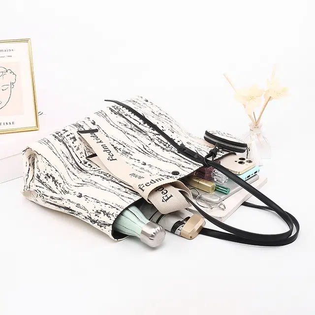 SMILE FOCUS Tote