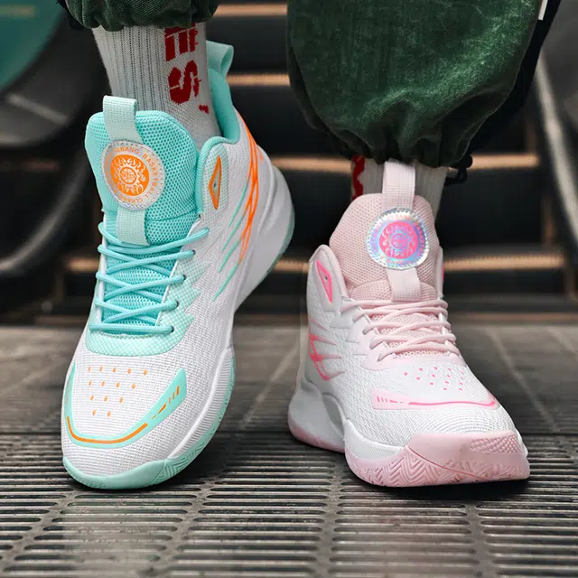 Wavecrest Basketball Sneakers