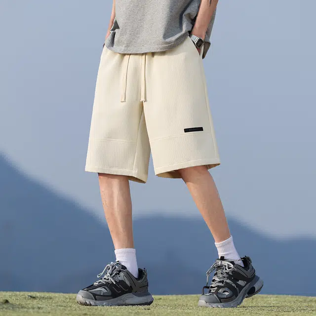 顶峰保罗 美式拼接直筒外穿冰丝薄款宽松百搭潮牌显高垂顺痞帅无性别主义运动健身五分中裤弹力休闲短裤 男女同款