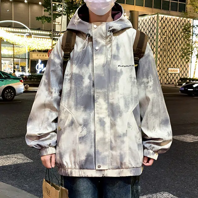 顶峰保罗 美式扎染字母印花翻领长袖机车连帽外套直筒休闲复古工装上衣宽松加肥加大简约百搭高街无性别主义潮牌飞行员夹克 男女同款