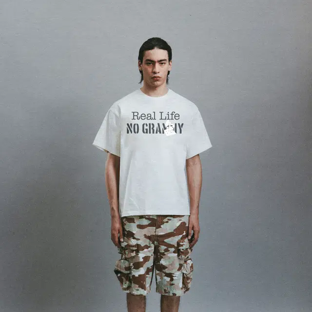 CEEC LA peace and loveteeT