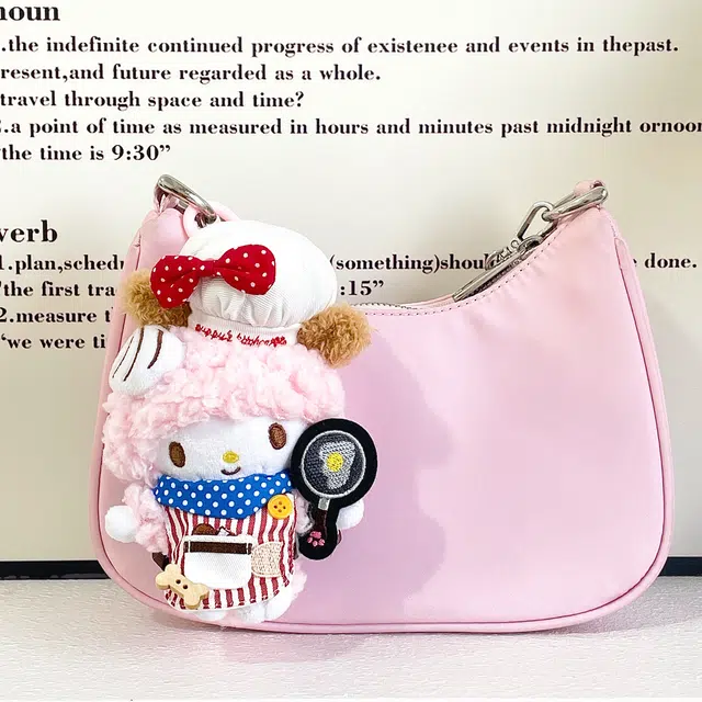 E-STRONG x Sanrio piano 13cm