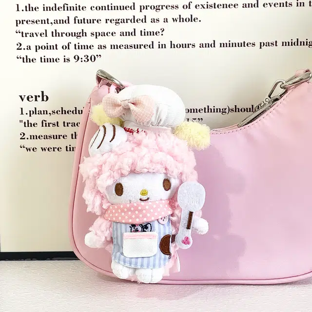 E-STRONG x Sanrio piano 13cm