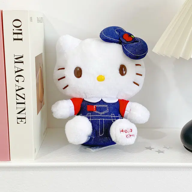 E-STRONG x Sanrio Hello Kitty 20cm