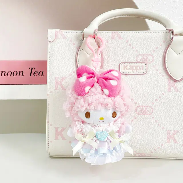 E-STRONG x Sanrio piano 13cm