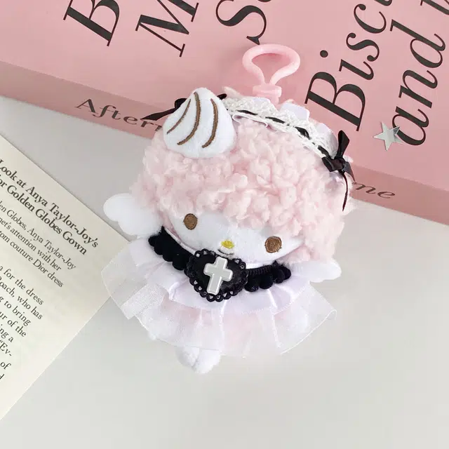 E-STRONG x Sanrio piano 13cm