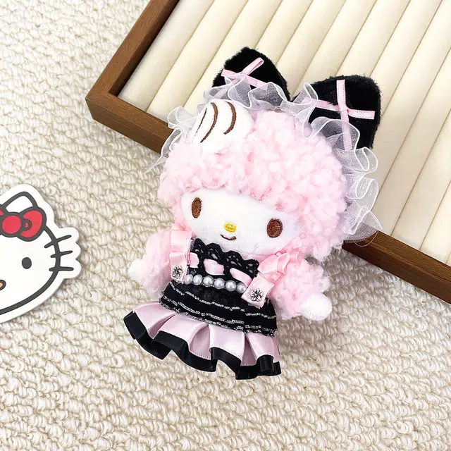 E-STRONG x Sanrio piano 13cm