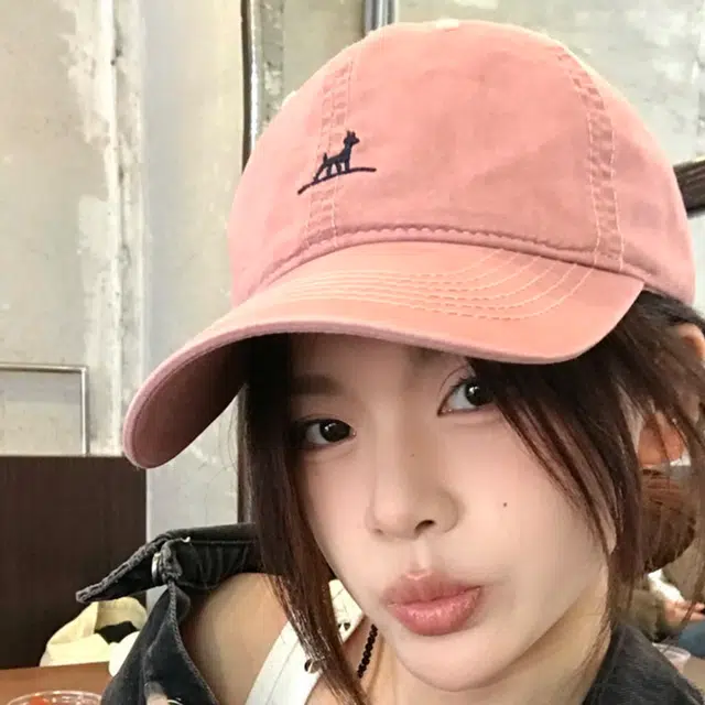 玄唐 可爱卡通小鹿刺绣户外出行防晒遮阳时尚潮流百搭大头围显脸小 棉 鸭舌帽 男女同款情侣款