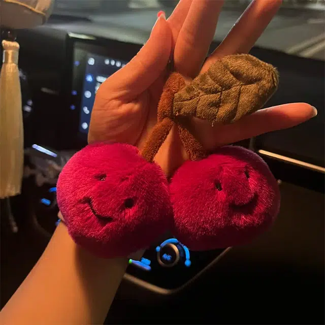 玄唐 趣味可爱水果系列樱桃挂饰钥匙扣包包 聚酯纤维 挂件 男女同款情侣款