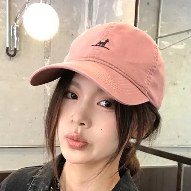玄唐 可爱卡通小鹿刺绣户外出行防晒遮阳时尚潮流百搭大头围显脸小 棉 鸭舌帽 男女同款情侣款