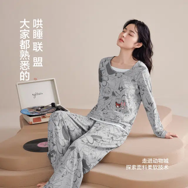 JINGYUN x Disney