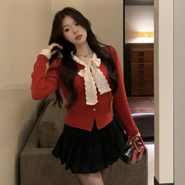 玉儿恋 韩版蕾丝蝴蝶结设计感收腰短款长袖针织衫 女款