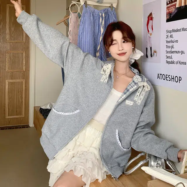 困住大象 韩系格子拼接连帽宽松慵懒风蕾丝蝴蝶结卫衣 女款 灰色
