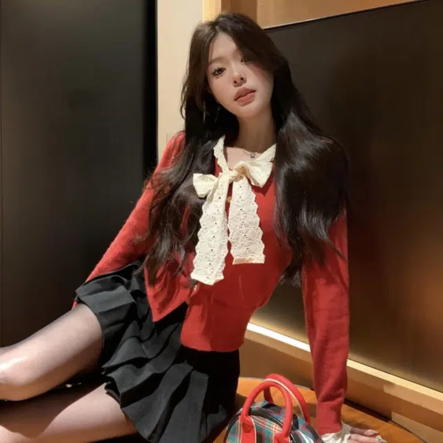 玉儿恋 韩版蕾丝蝴蝶结设计感收腰短款长袖针织衫 女款