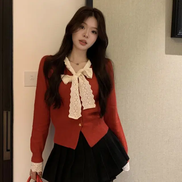 玉儿恋 韩版蕾丝蝴蝶结设计感收腰短款长袖针织衫 女款