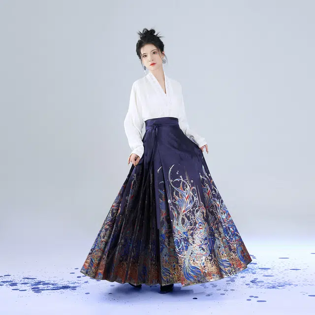 与鲛和颂织造司原创明制马面裙汉服配轻奢高级感暗纹提花短袖上衣