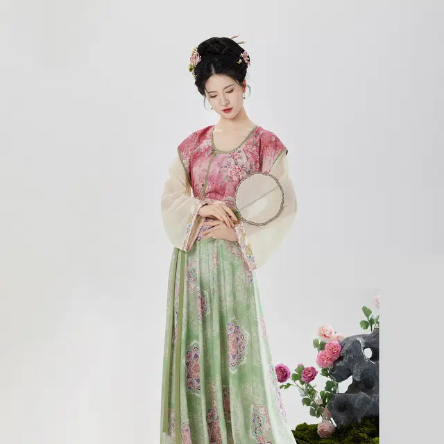 织造司 蝴蝶印花薄款汉服 女款