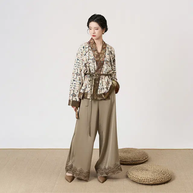 织造司 云祉古典气质华丽收腰绣花金光熠熠精致汉服 女款 咖色