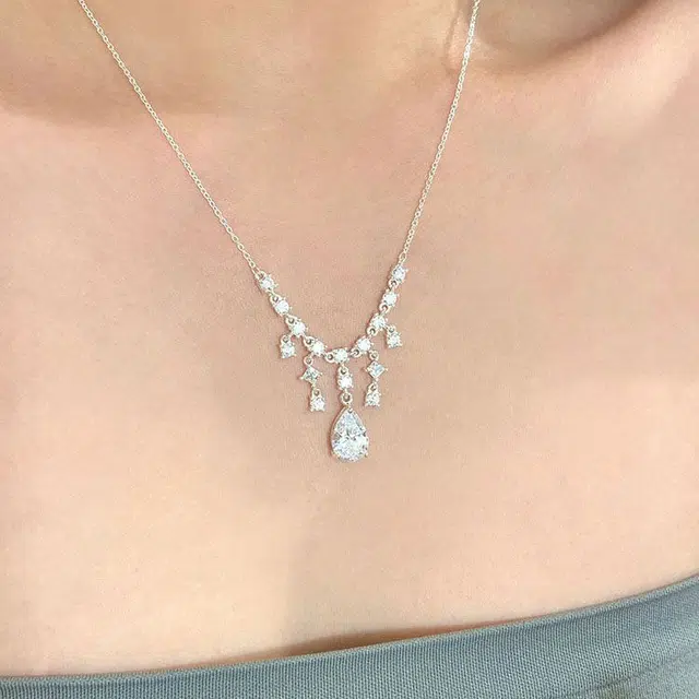 欢乐季节青春潮流日韩甜美简约精致轻奢闪耀气质优雅高级感的满天星可调节好运 合金 项链 女款