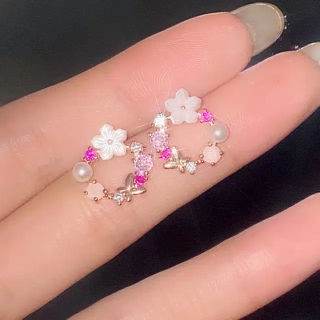 潮色绘 蝴蝶花环小众轻奢独特耳饰 锆石 耳钉 女款