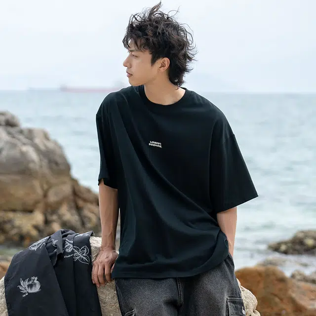 URBAN STANDARD T