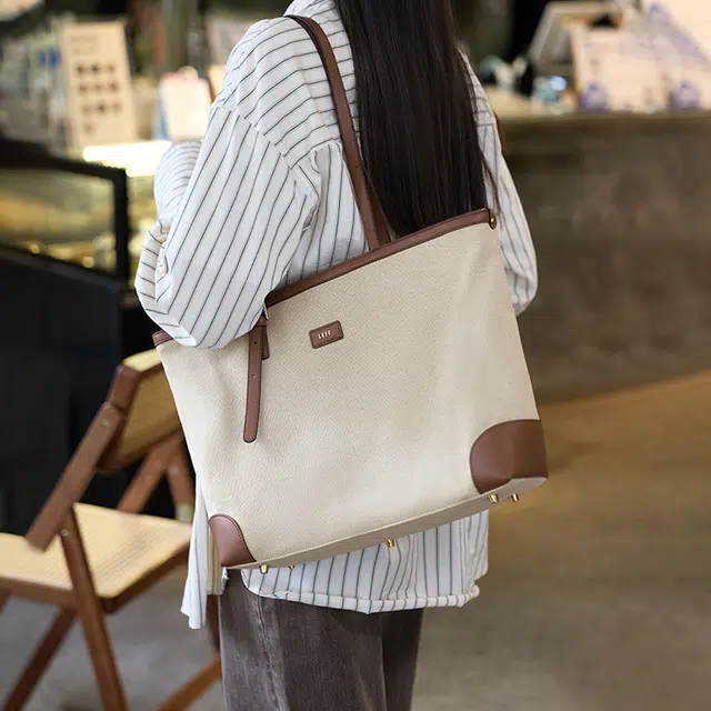LEFF Tote