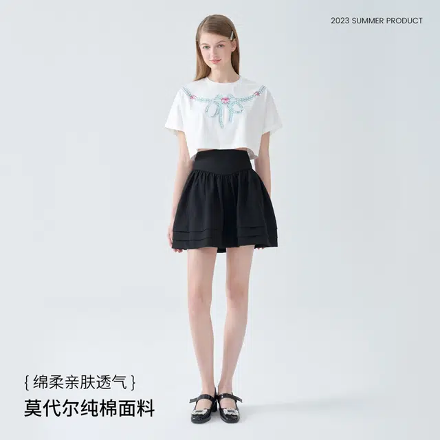 TAMMY TANGS T