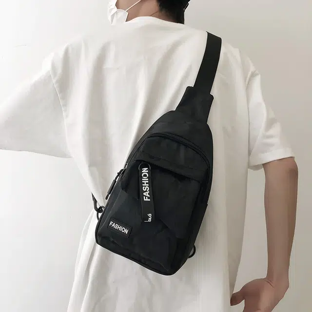 雅鹿 拉链开合休闲简约 尼龙 胸包斜挎包 男款 迷彩蓝/迷彩黑/灰色/黑色/蓝色