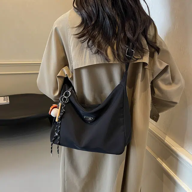 雅鹿 休闲百搭通勤 布 单肩包 常规 女款 黑色