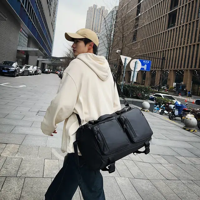 雅鹿 拉链闭合设计 皮膜 双肩包 男女同款情侣款 多色