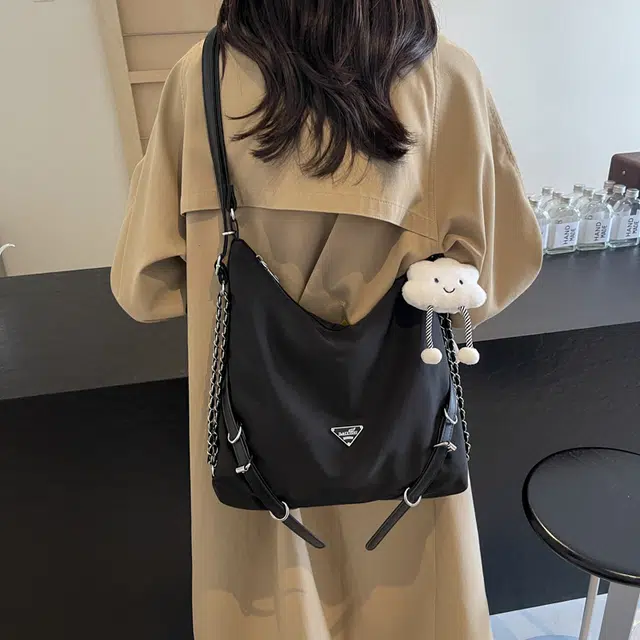 雅鹿 时尚休闲百搭包包 尼龙布 单肩包 女款 黑色