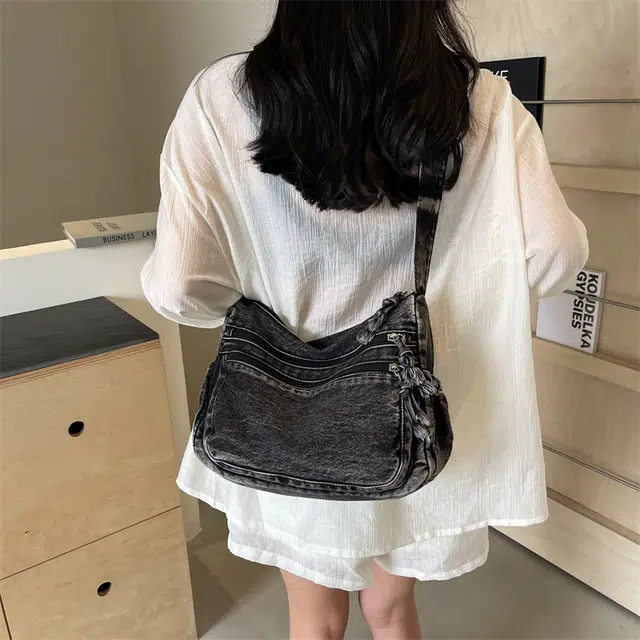 雅鹿 复古百搭拉链开合 牛仔布 单肩包 女款 黑色/浅蓝色/深蓝色