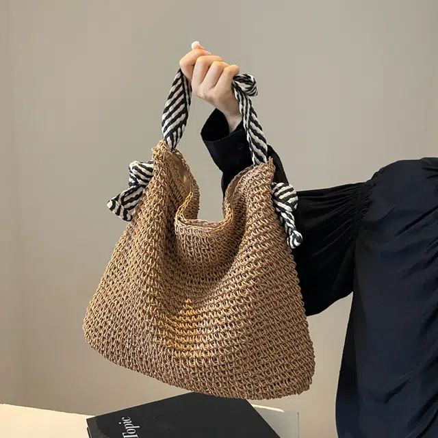 雅鹿 韩风潮流大容量手工编织腋下包百搭手提包 草编 单肩包 女款 卡其色/米白色
