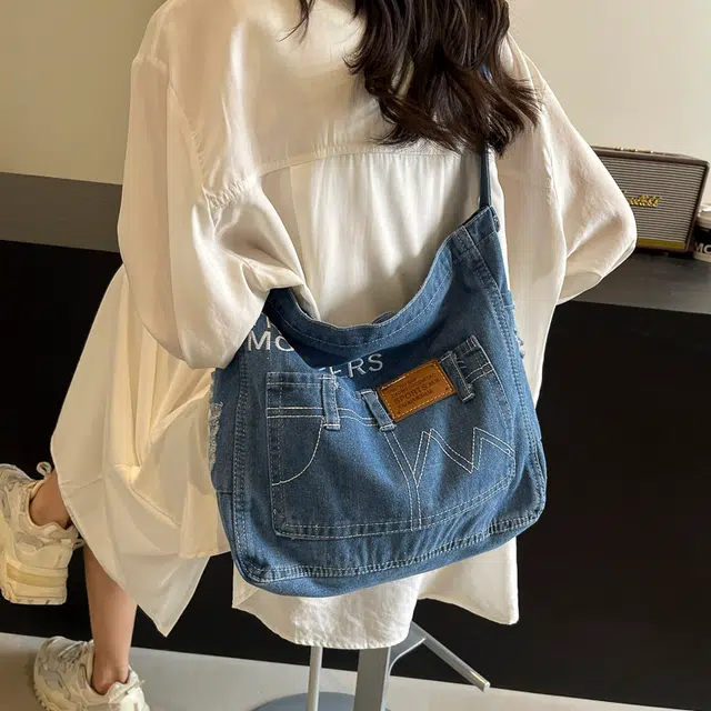 雅鹿 简约复古风 牛仔 斜挎包 男女同款情侣款 浅蓝色/深蓝色/黑色