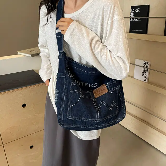 雅鹿 简约复古风 牛仔 斜挎包 男女同款情侣款 浅蓝色/深蓝色/黑色
