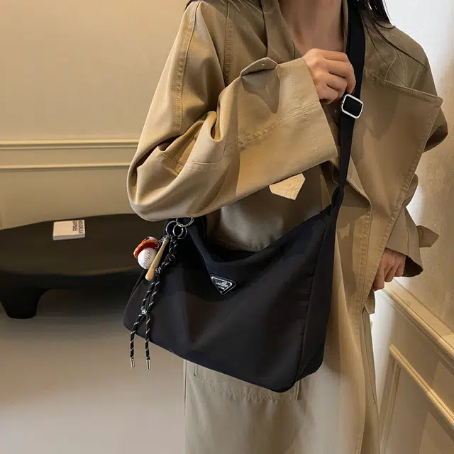 雅鹿 休闲百搭通勤 布 单肩包 常规 女款 黑色