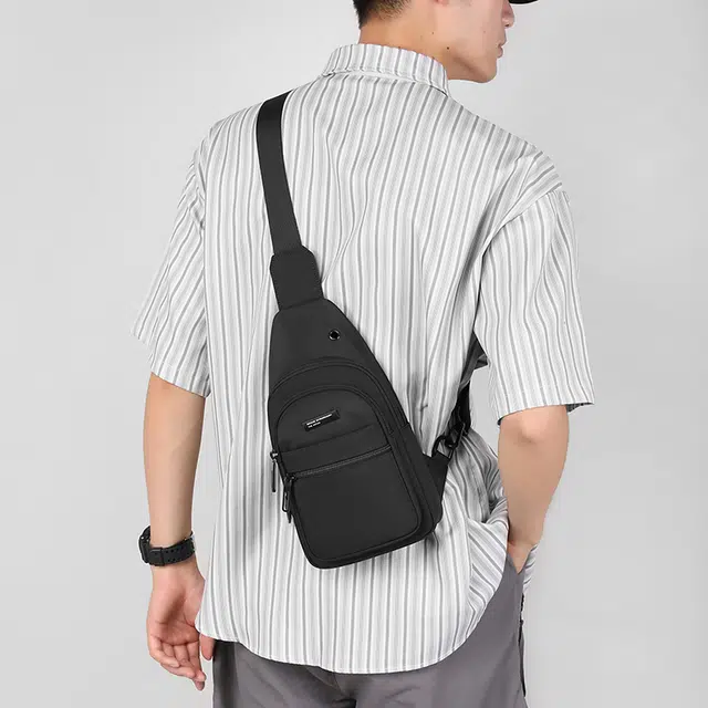 雅鹿 拉链开合休闲纯色 防泼水面料 斜挎包 男款 黑色/灰色/深蓝色