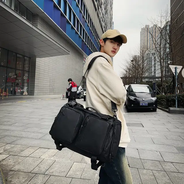 雅鹿 拉链闭合设计 皮膜 双肩包 男女同款情侣款 多色