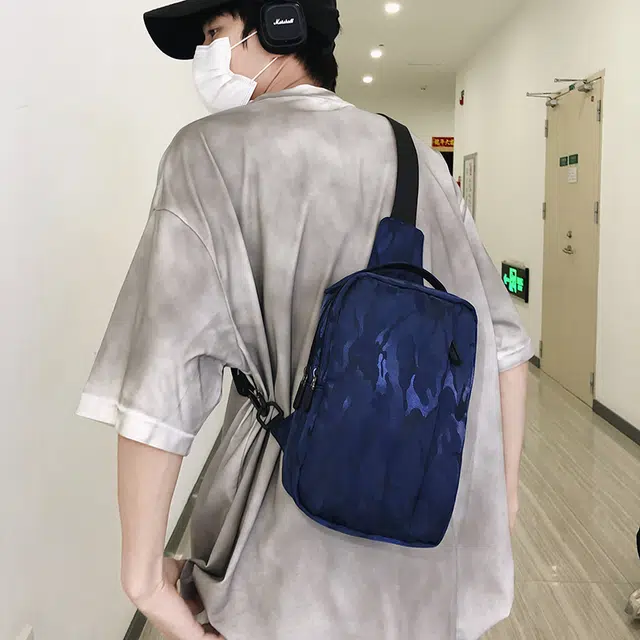 雅鹿 时尚斜挎单肩轻便休闲马鞍包 尼龙 胸包 男款 黑色/灰色/蓝色