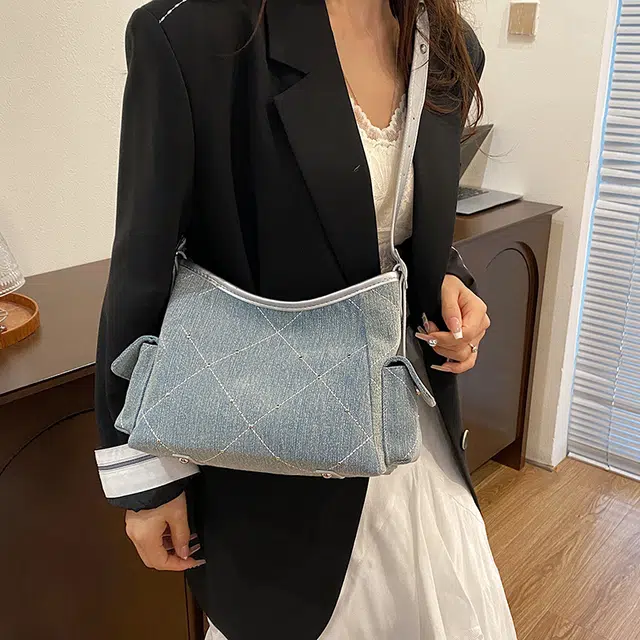 雅鹿 休闲百搭通勤 牛仔布 单肩包 女款 棕色/银色