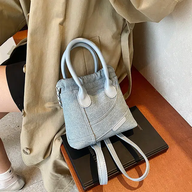 雅鹿 休闲简约日常时尚百搭 尼龙 双肩包 女款 蓝色/粉色/白色