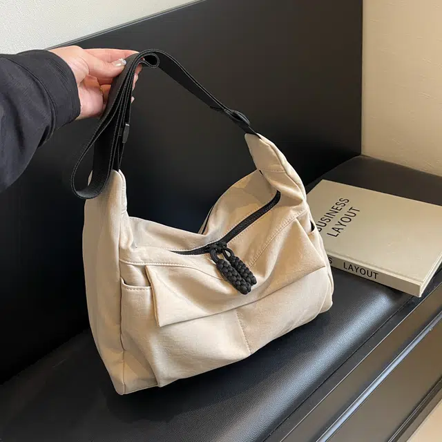 雅鹿 百搭日系简约通勤休闲 布 单肩包 女款 黑色/卡其色/蓝色